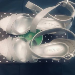 New in box Sandals for Women. Silver Metallic